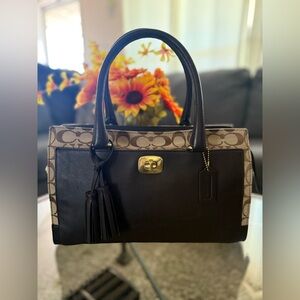 Coach Legacy Chelsea Carryall (Model C1376-25371